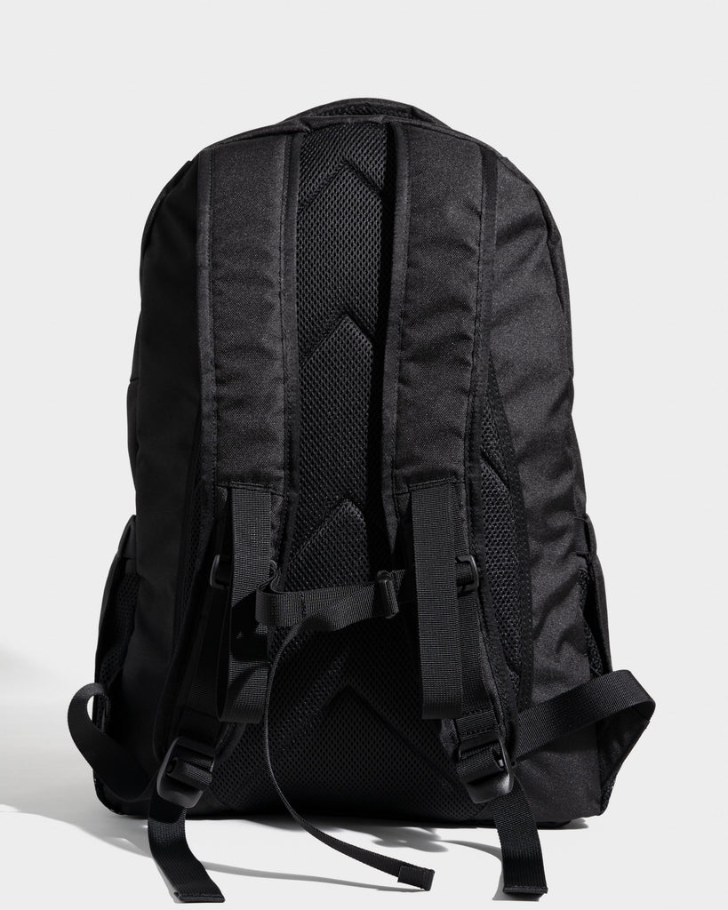 (R)evolution™ Transit Pack – 25L Sustainable Backpack