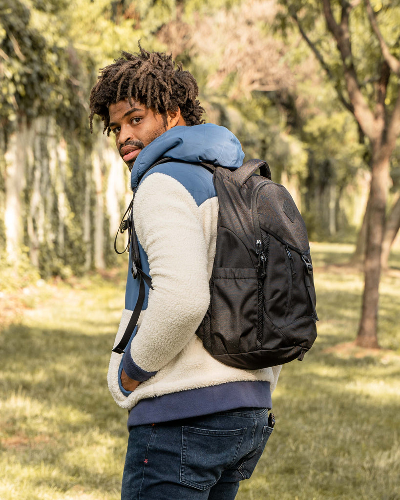(R)evolution™ Transit Pack – 25L Sustainable Backpack