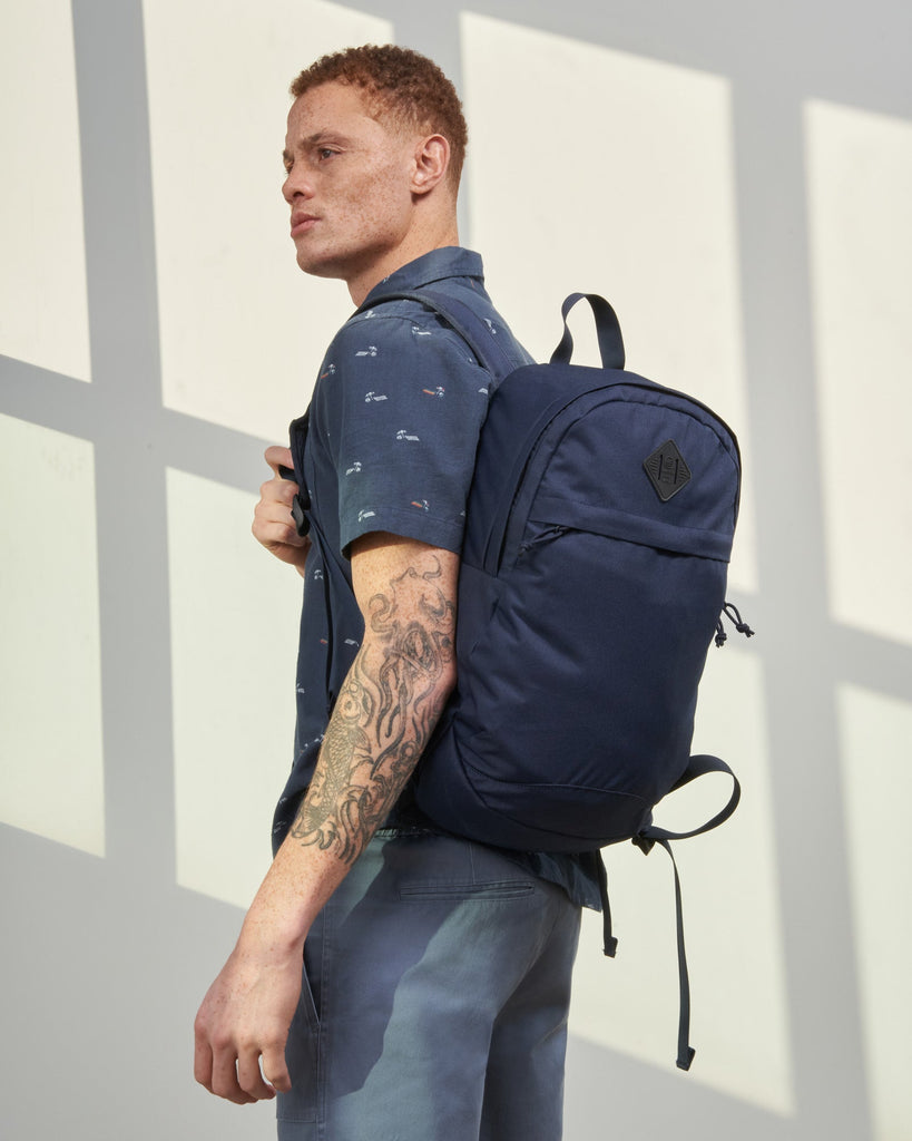15L Commuter Backpack – Recycled, Water-Resistant & Vegan