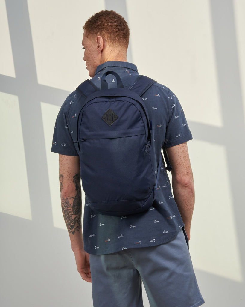 15L Commuter Backpack – Recycled, Water-Resistant & Vegan