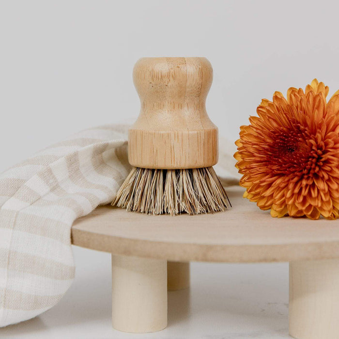 Pot Scrubber – Bamboo & Plant Fiber Brush | Plastic-Free, Compostable & Kitchen Cleaning Tool