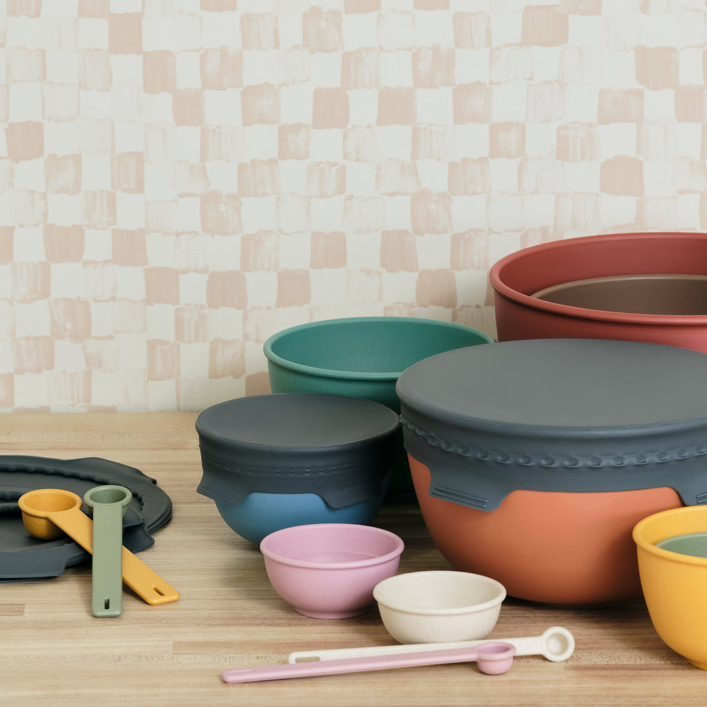 Baking Accessories – Measuring Duo & Lids Bundle