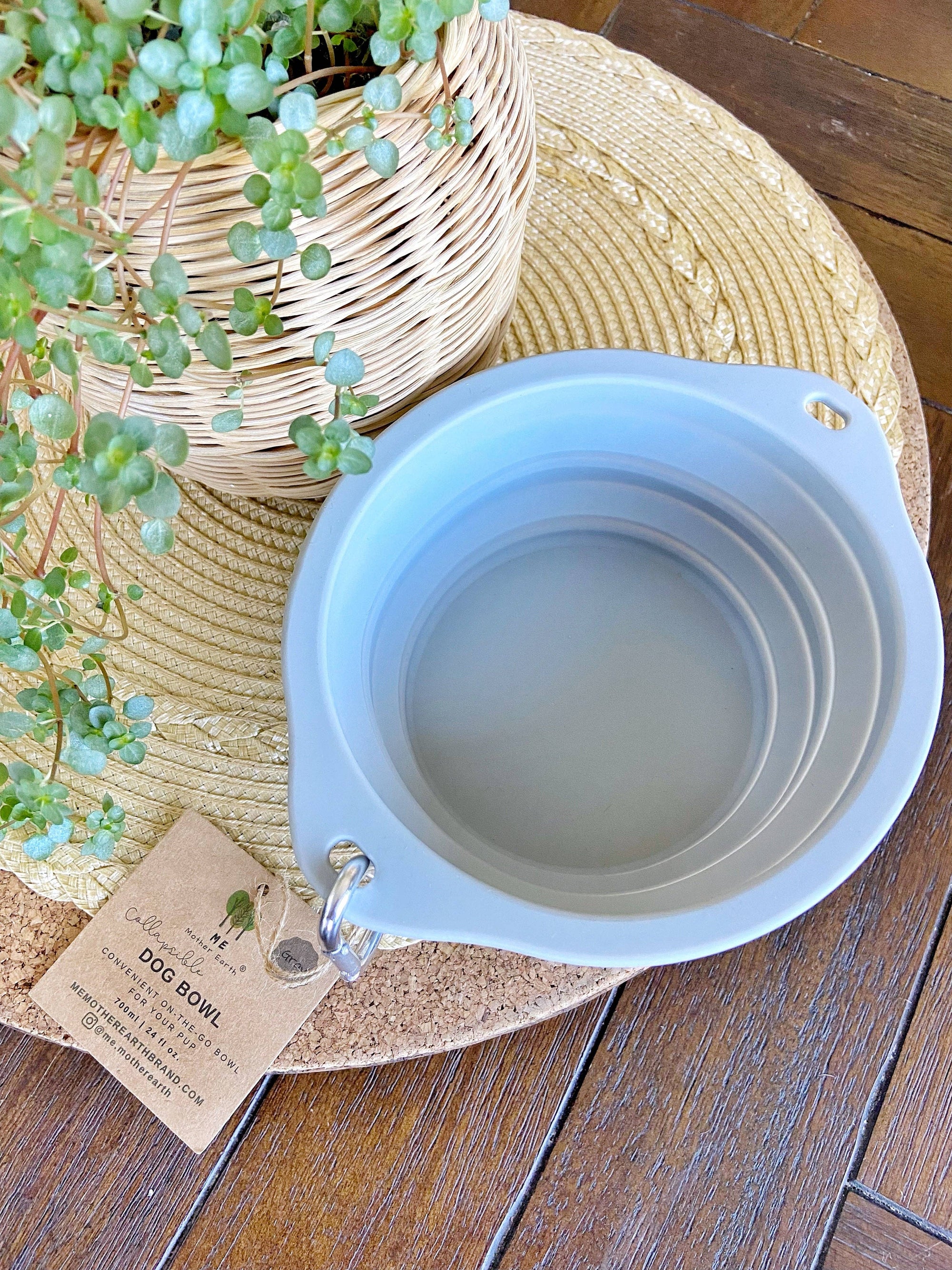 Me Mother Earth - Collapsible Silicone Dog Bowl