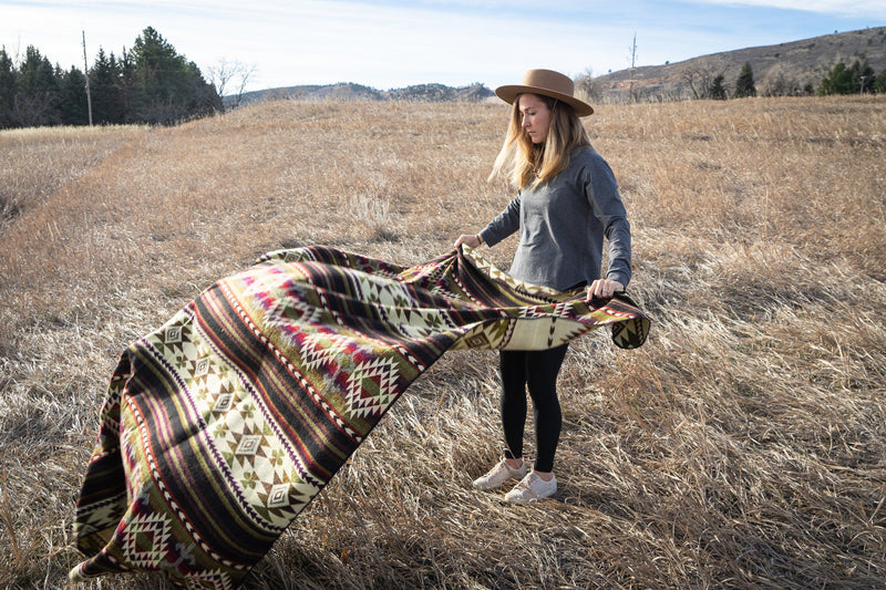 Andean Alpaca Wool Blanket – Cactus | Artisan Handmade Reversible Throw | Sustainable Ecuador Blanket