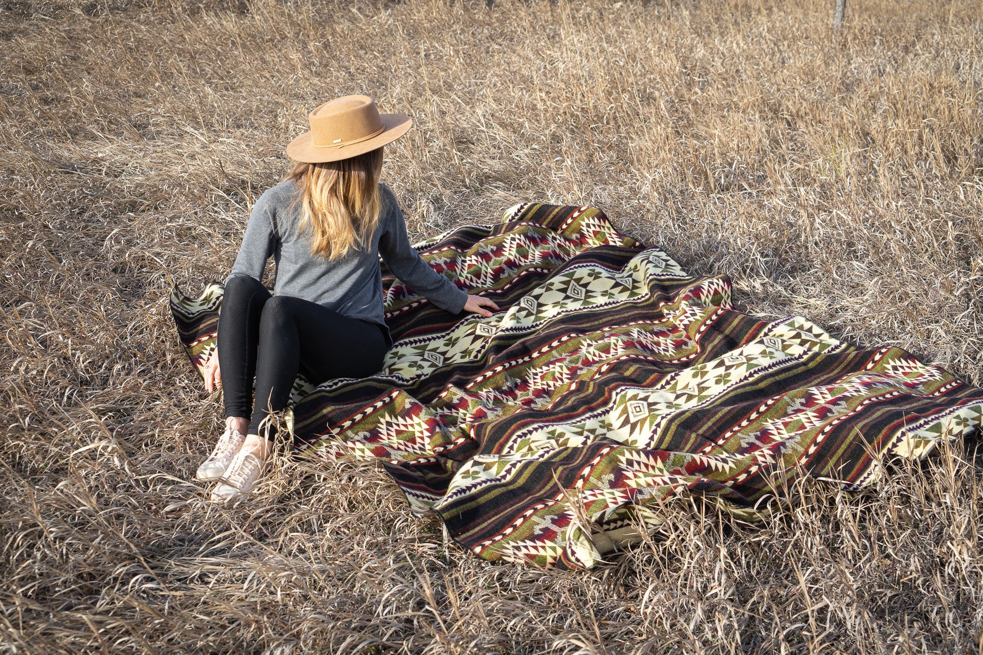 Andean Alpaca Wool Blanket – Cactus | Artisan Handmade Reversible Throw | Sustainable Ecuador Blanket