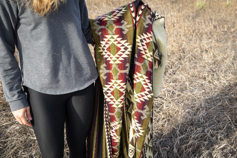 Andean Alpaca Wool Blanket – Cactus | Artisan Handmade Reversible Throw | Sustainable Ecuador Blanket