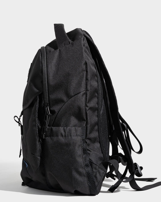 (R)evolution™ Transit Pack – 25L Sustainable Backpack