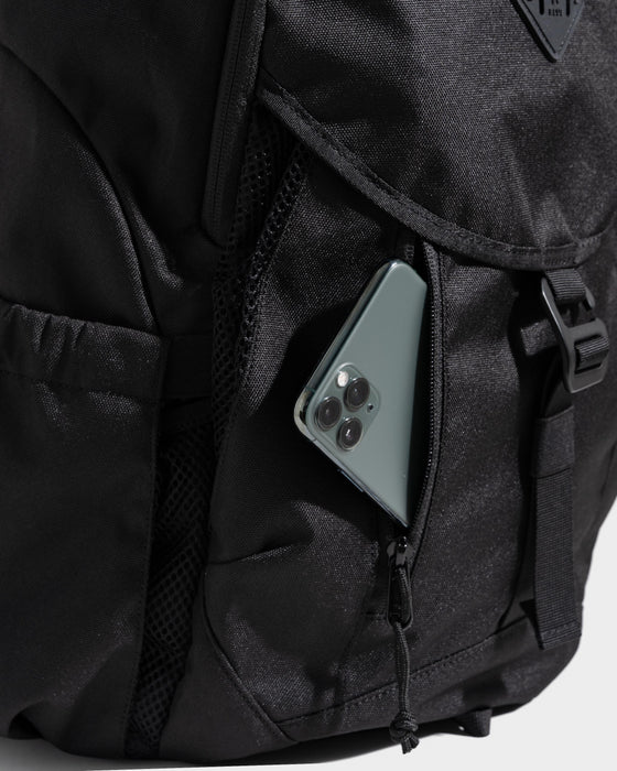 (R)evolution™ Transit Pack – 25L Sustainable Backpack