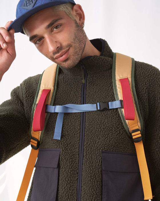 (R)evolution™ Transit Pack – 25L Sustainable Backpack