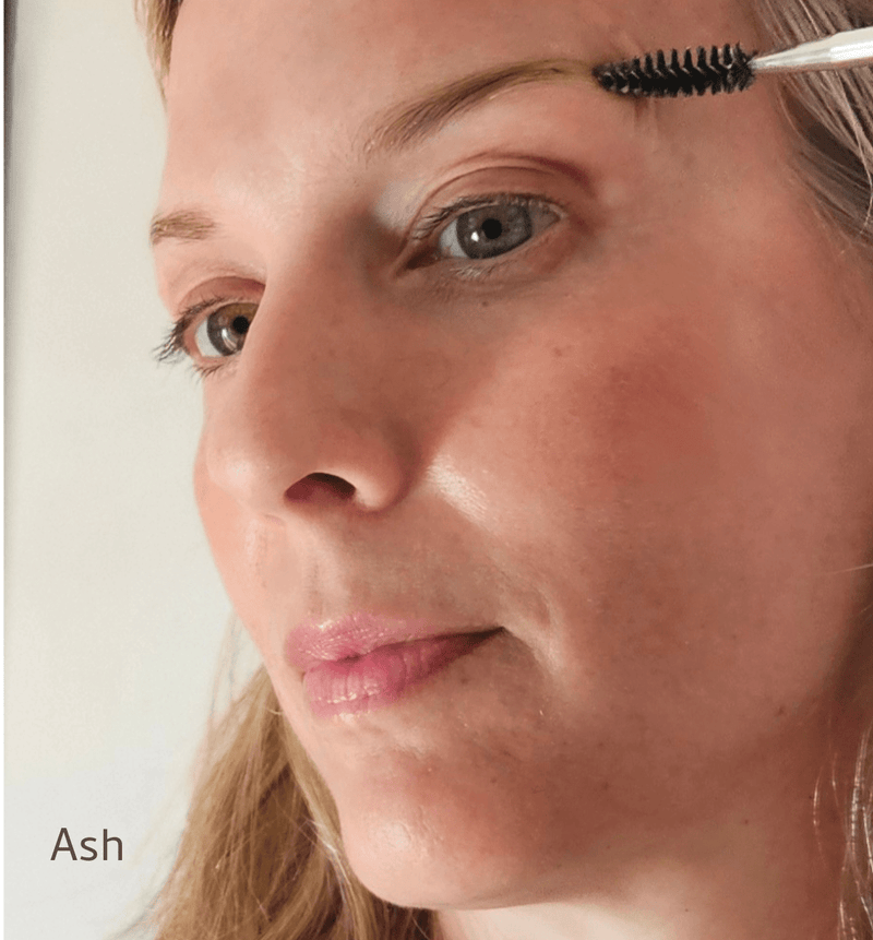 Vegan Brow Wax & Growth Serum – Tame, Tint & Nourish Brows Naturally