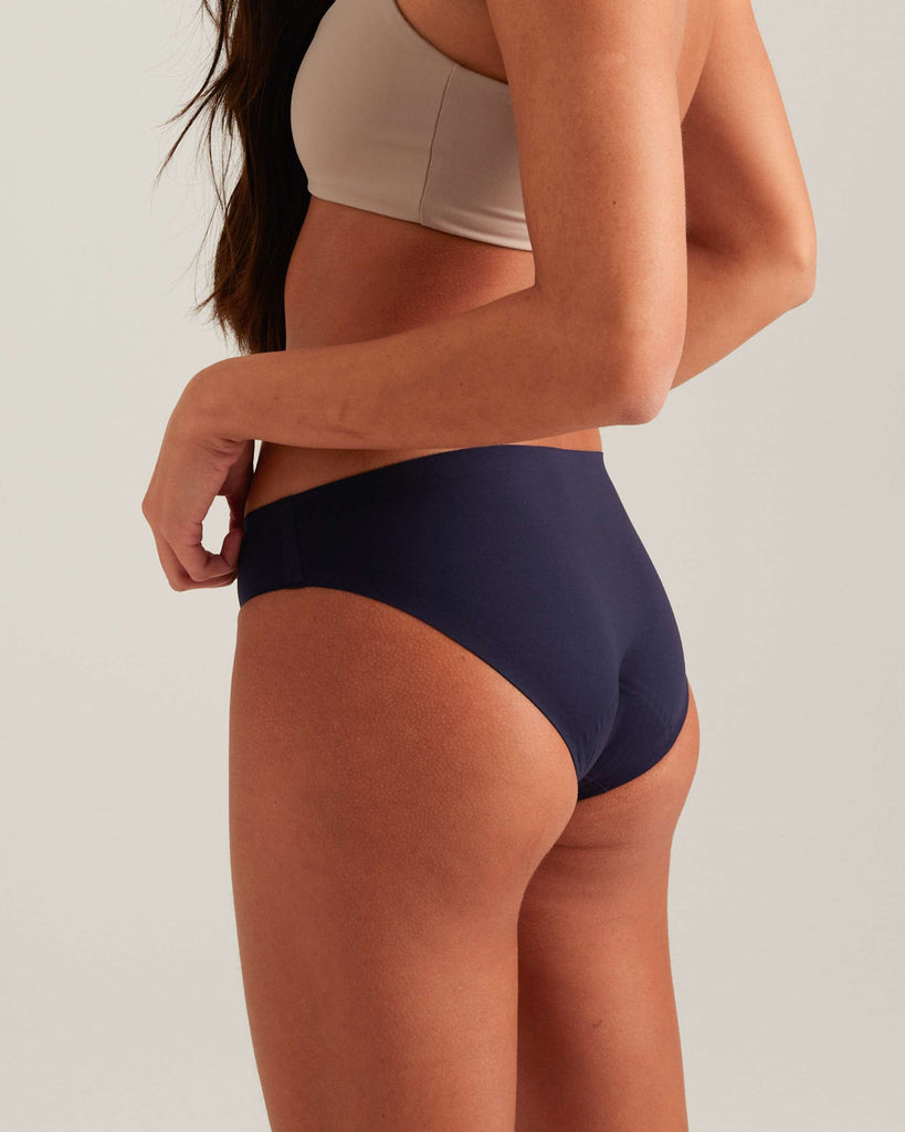 Leakproof Seamless Bikini – Invisible Comfort & Protection