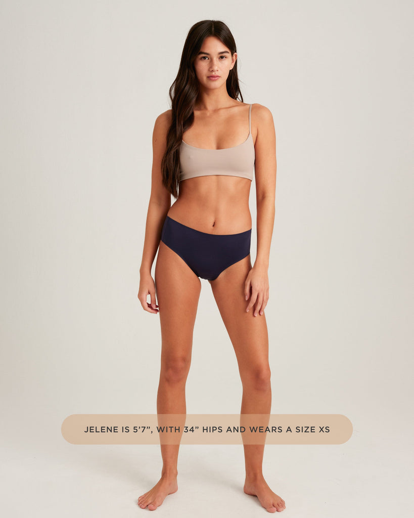 Seamless Leakproof Briefs – Invisible Comfort & Heavy Flow Protection