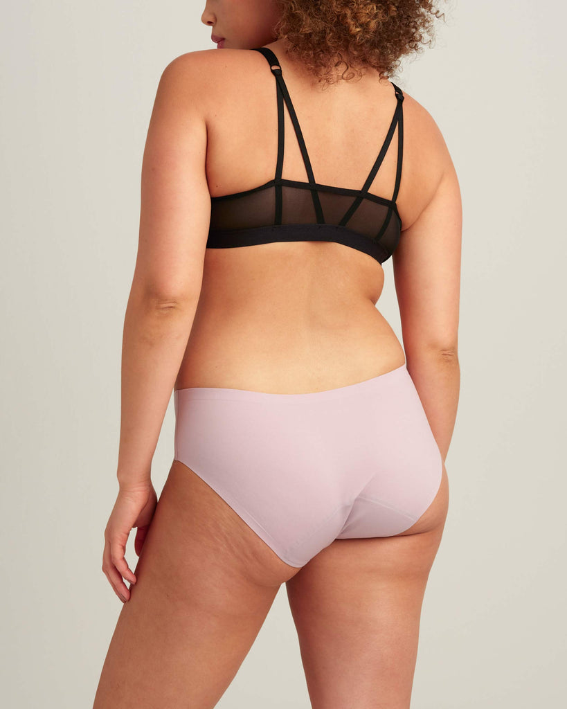 Seamless Leakproof Briefs – Invisible Comfort & Heavy Flow Protection
