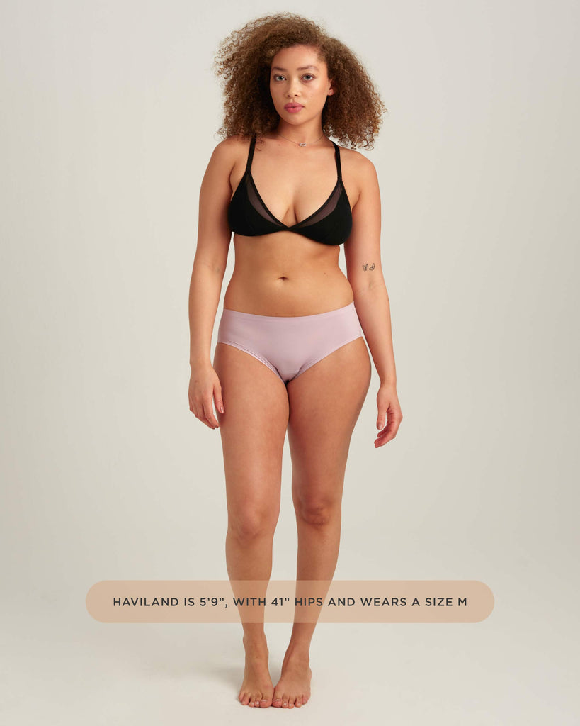 Seamless Leakproof Briefs – Invisible Comfort & Heavy Flow Protection