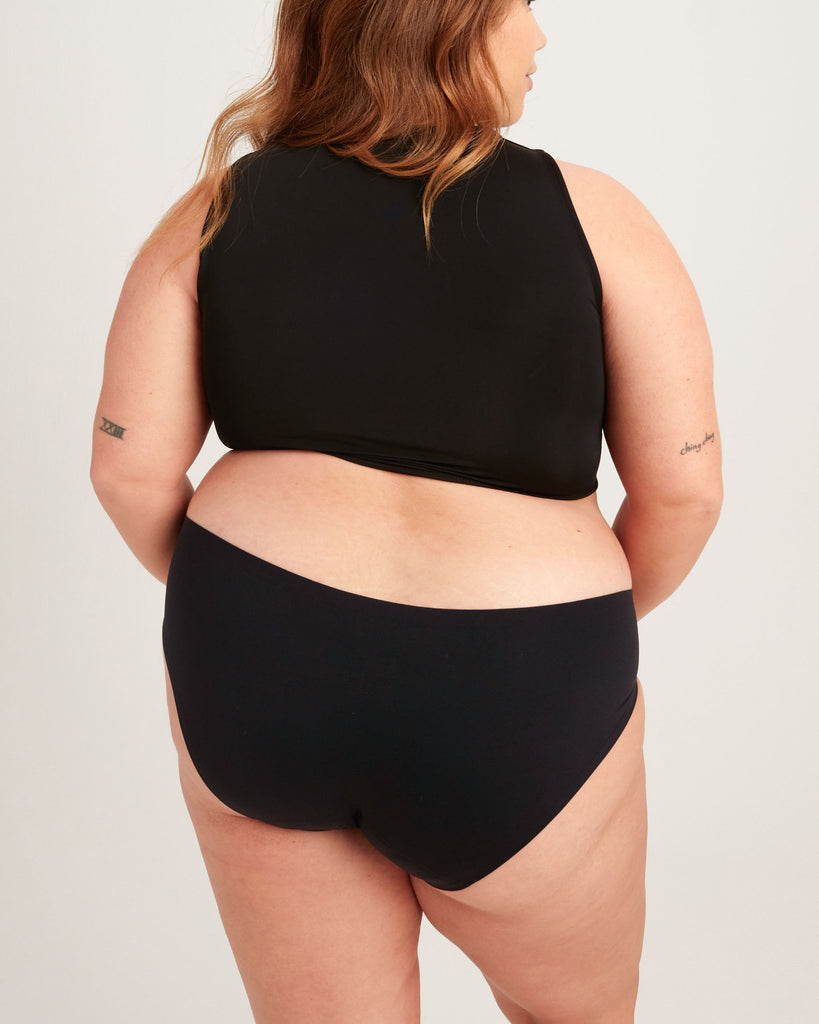 Seamless Leakproof Briefs – Invisible Comfort & Heavy Flow Protection