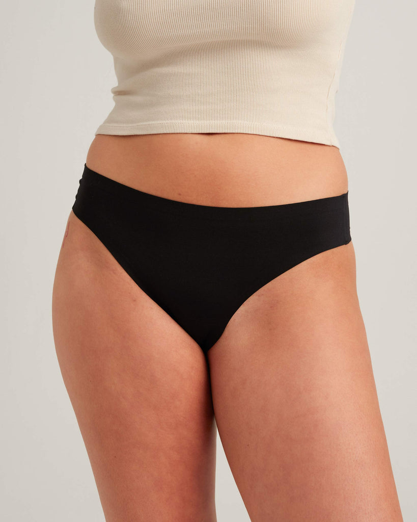 Leakproof Seamless Thong – Invisible, Stretchy & Sustainable Period Protection