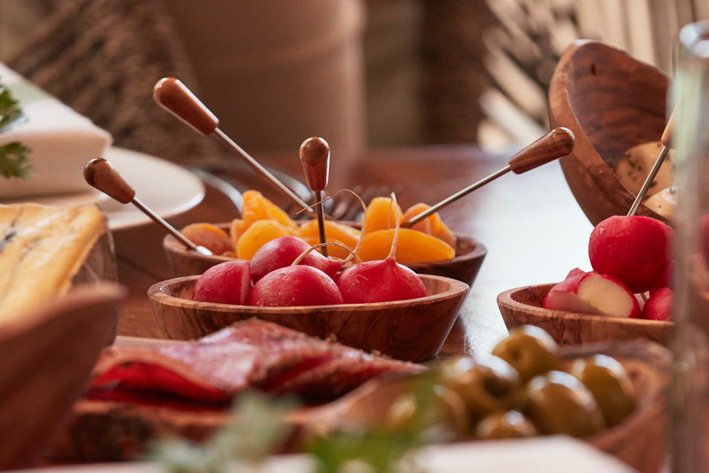 Italian Olivewood Aperitivo Set