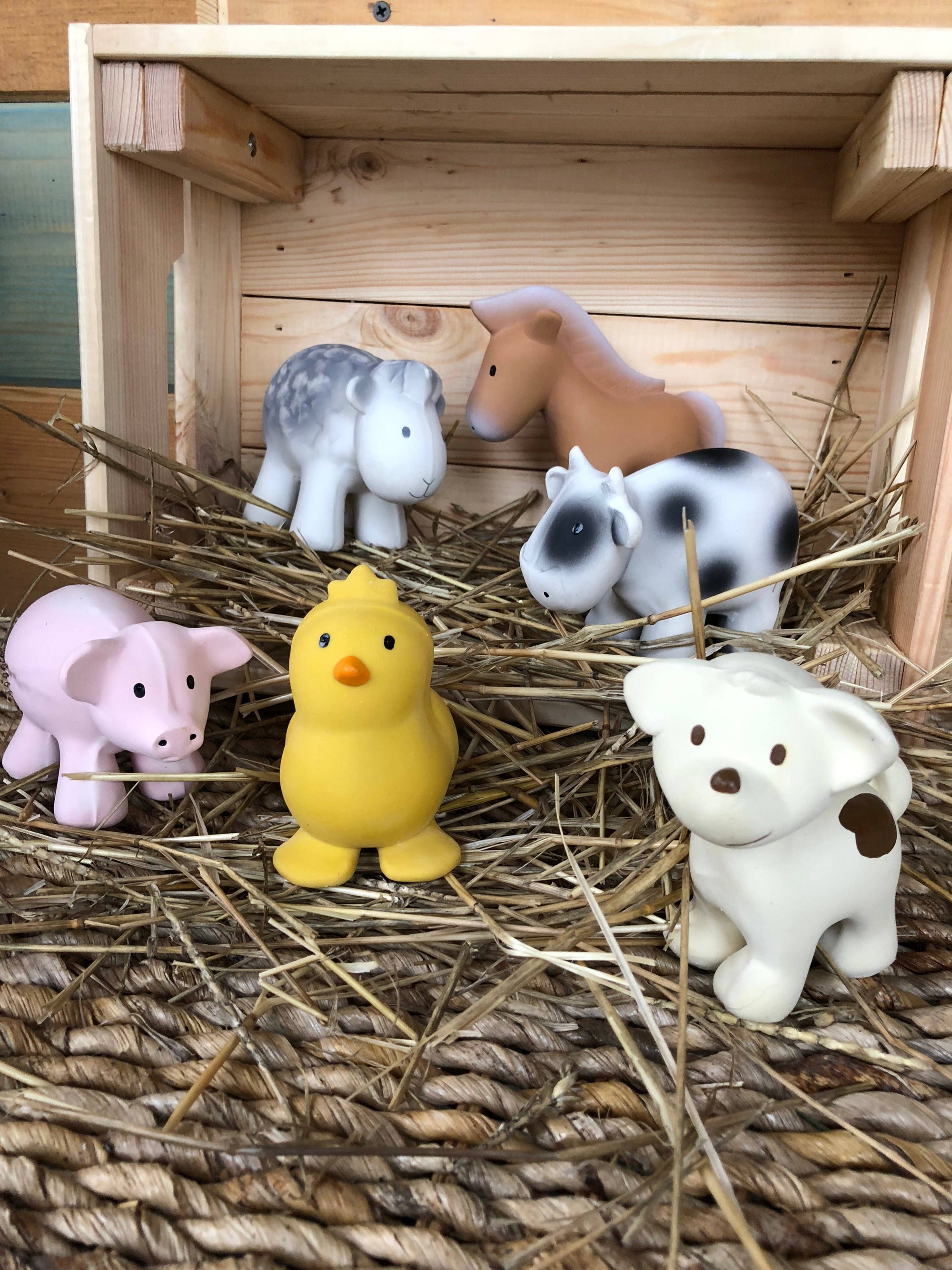 Tikiri Toys LLC - Puppy Natural Organic Rubber Teether, Rattle &amp; Bath Toy