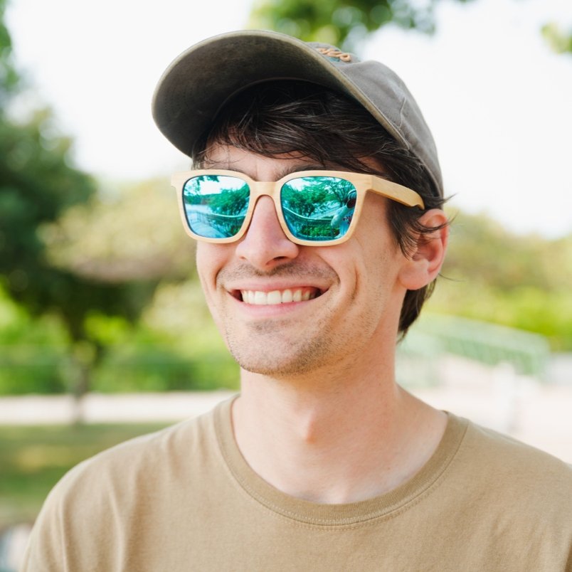 Bamboo Sunglasses with Case – Eco-Friendly Polarized Shades for Sustainable Style