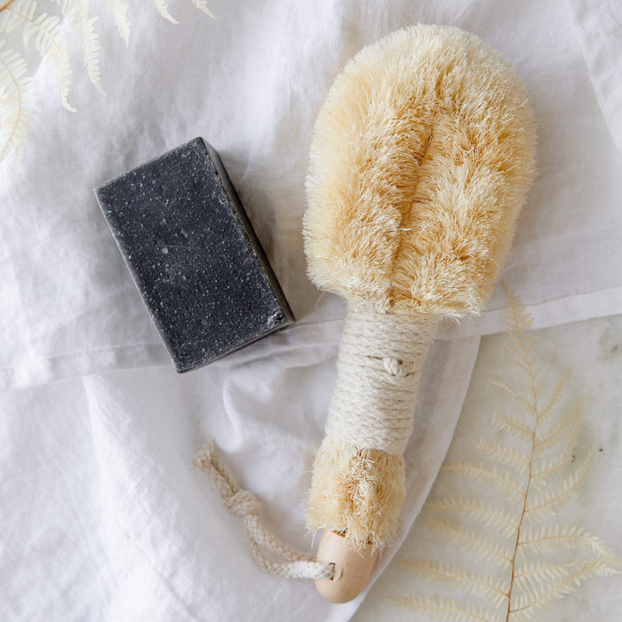 Dry Body Brush – Plant-Based Sisal Bristles & Wooden Handle | Plastic-Free, Vegan & Compostable Exfoliating Body Tool