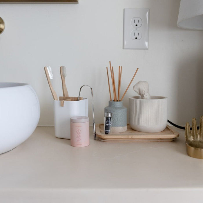 Brush Holder – Bamboo Fiber & Corn Starch | Plastic-Free Toothbrush Holder in White or Black