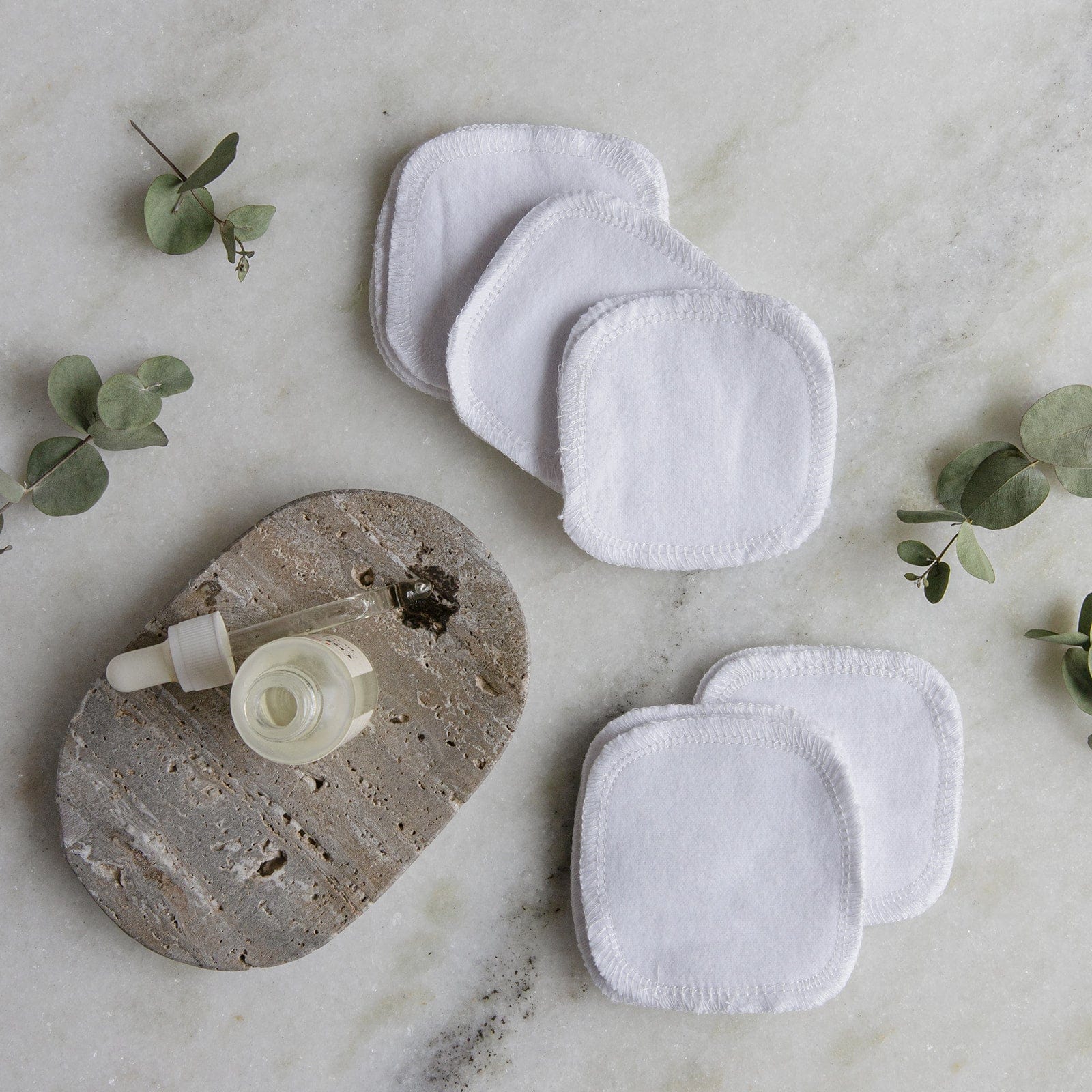 Reusable Cotton Rounds – 100% Organic, Plastic-Free Facial Pads | Makeup Remover &amp; Toner Pads (20 Pack)