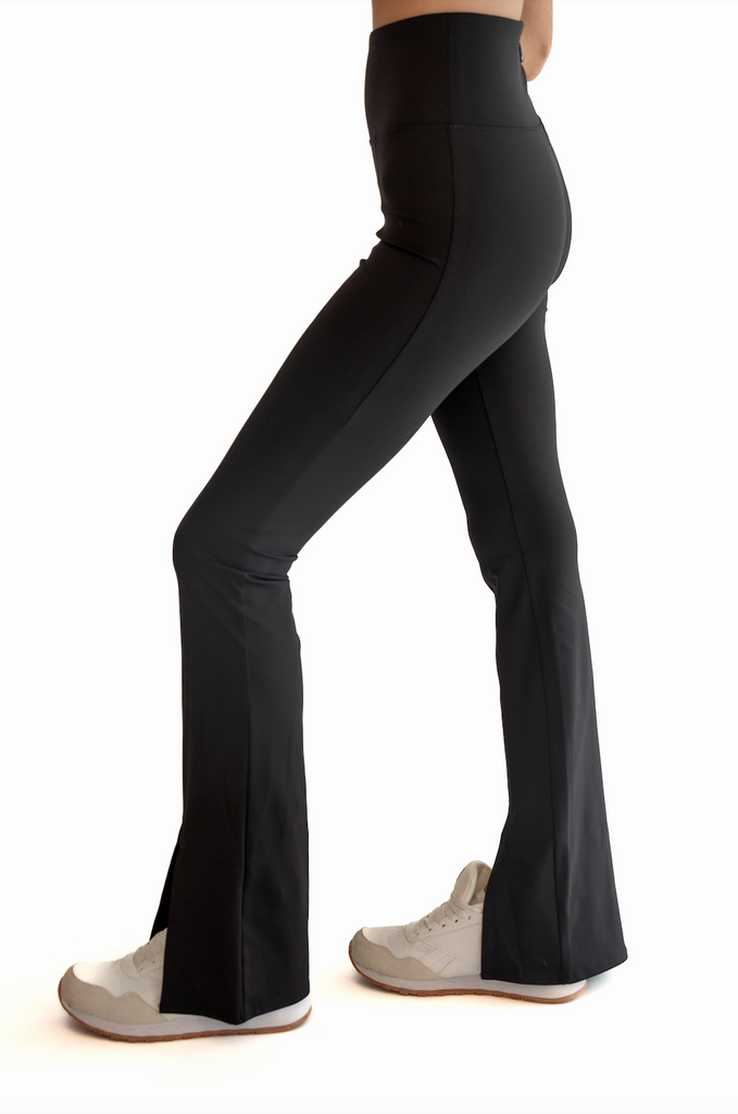 Cut Out Bootcut Legging