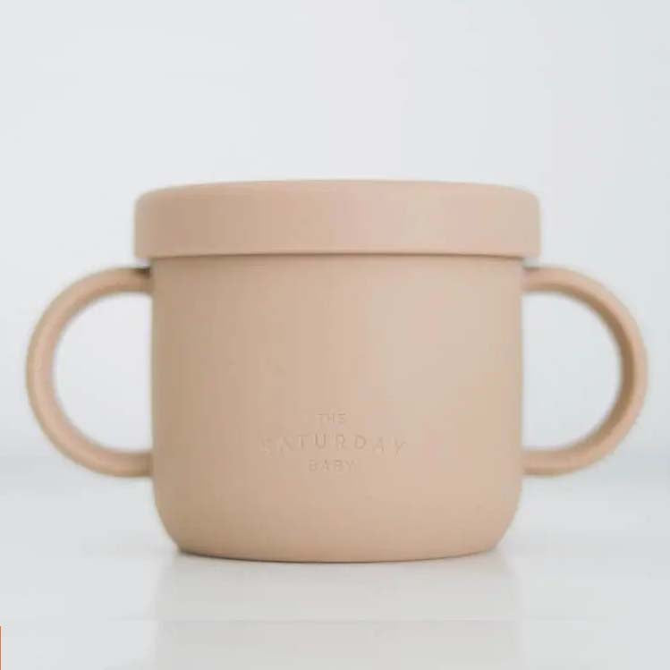 conveniently wipe snack cup
