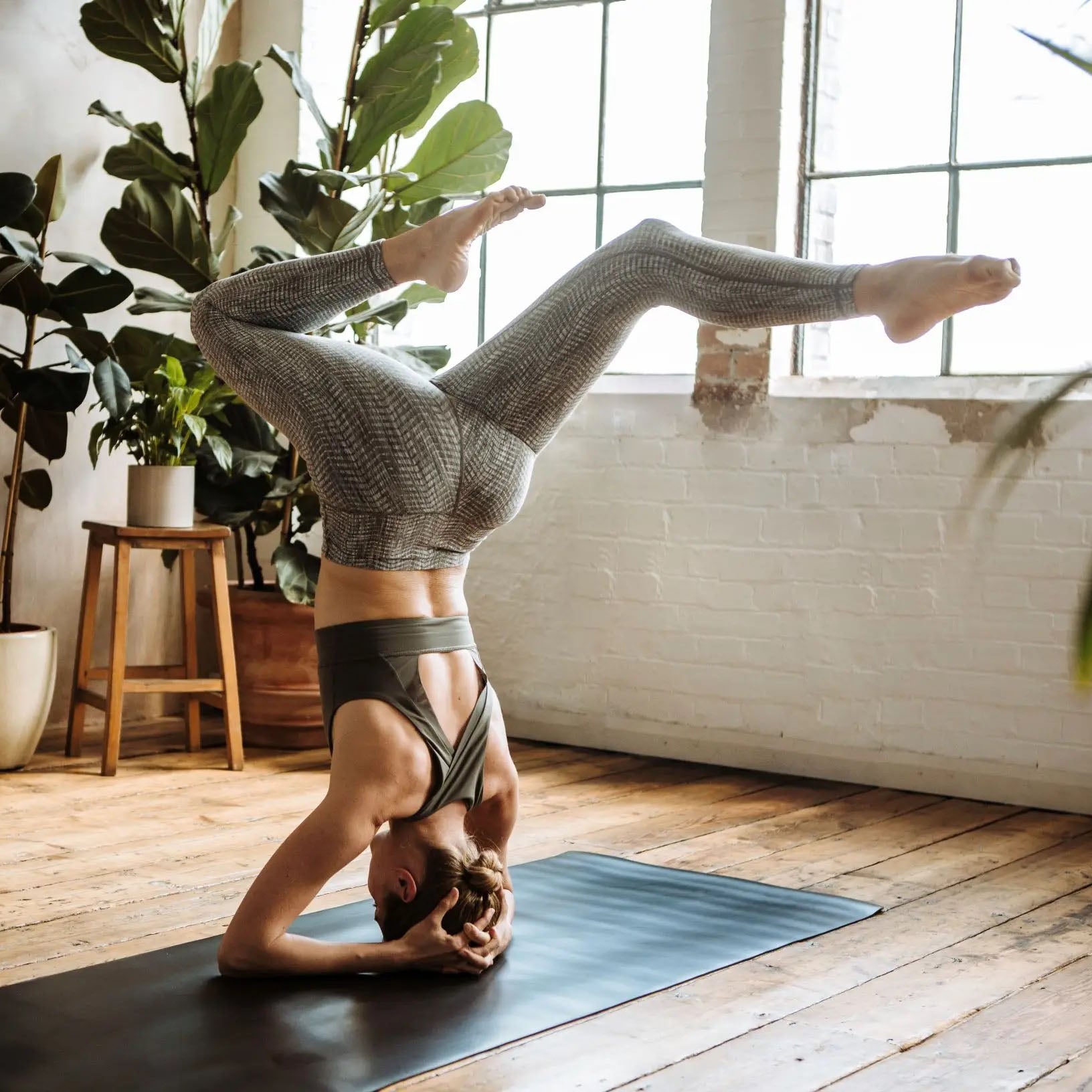 Black Recycled Yoga Mat
